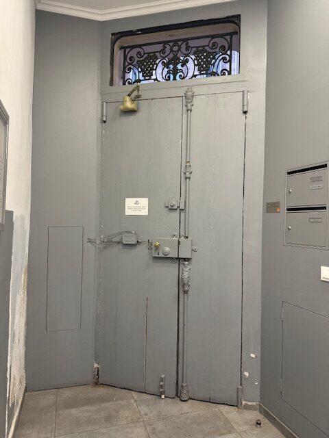 Porte intérieure blindée avant remplacement