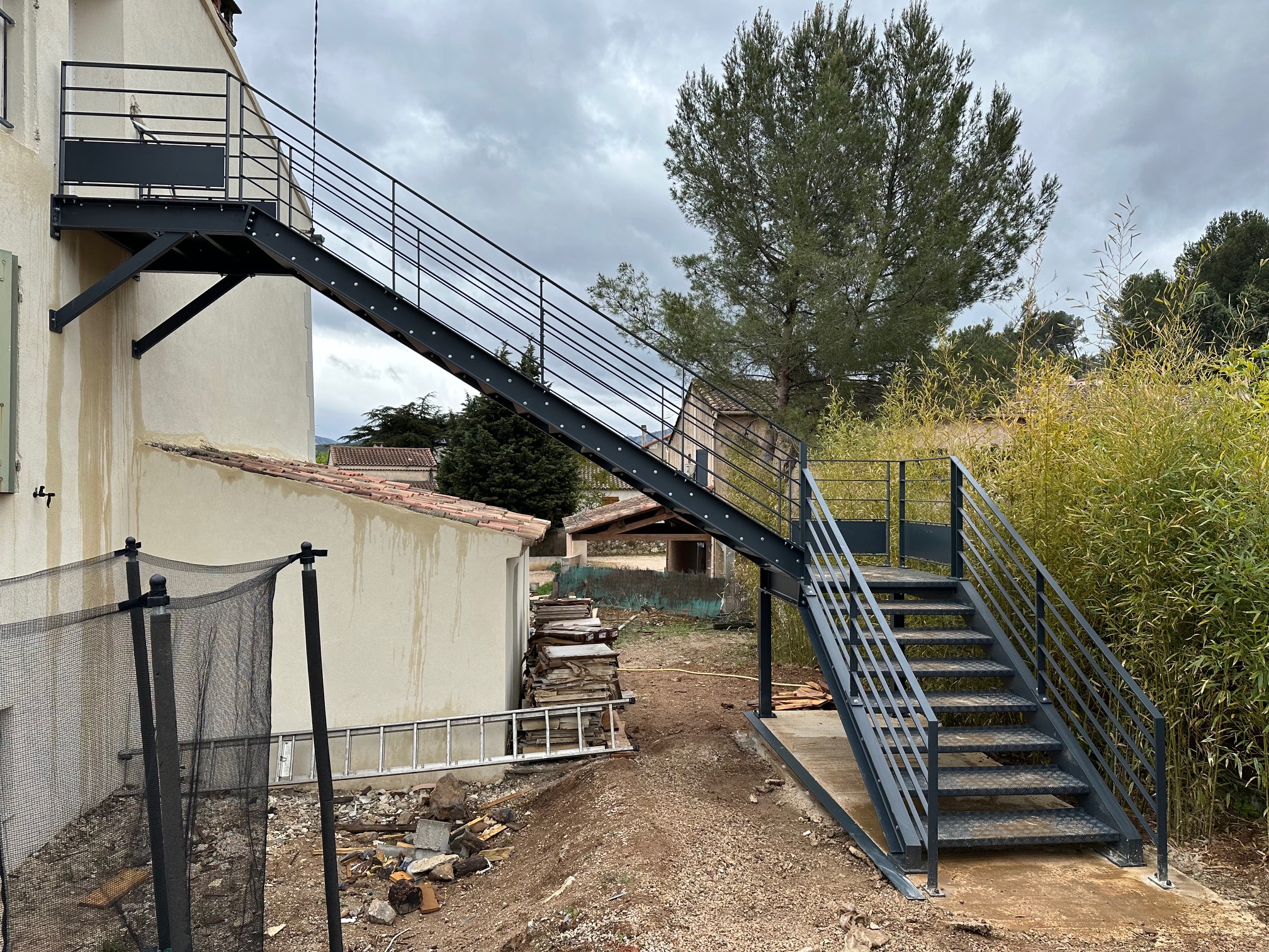 Escalier métallique extérieur sur mesure – SP2M